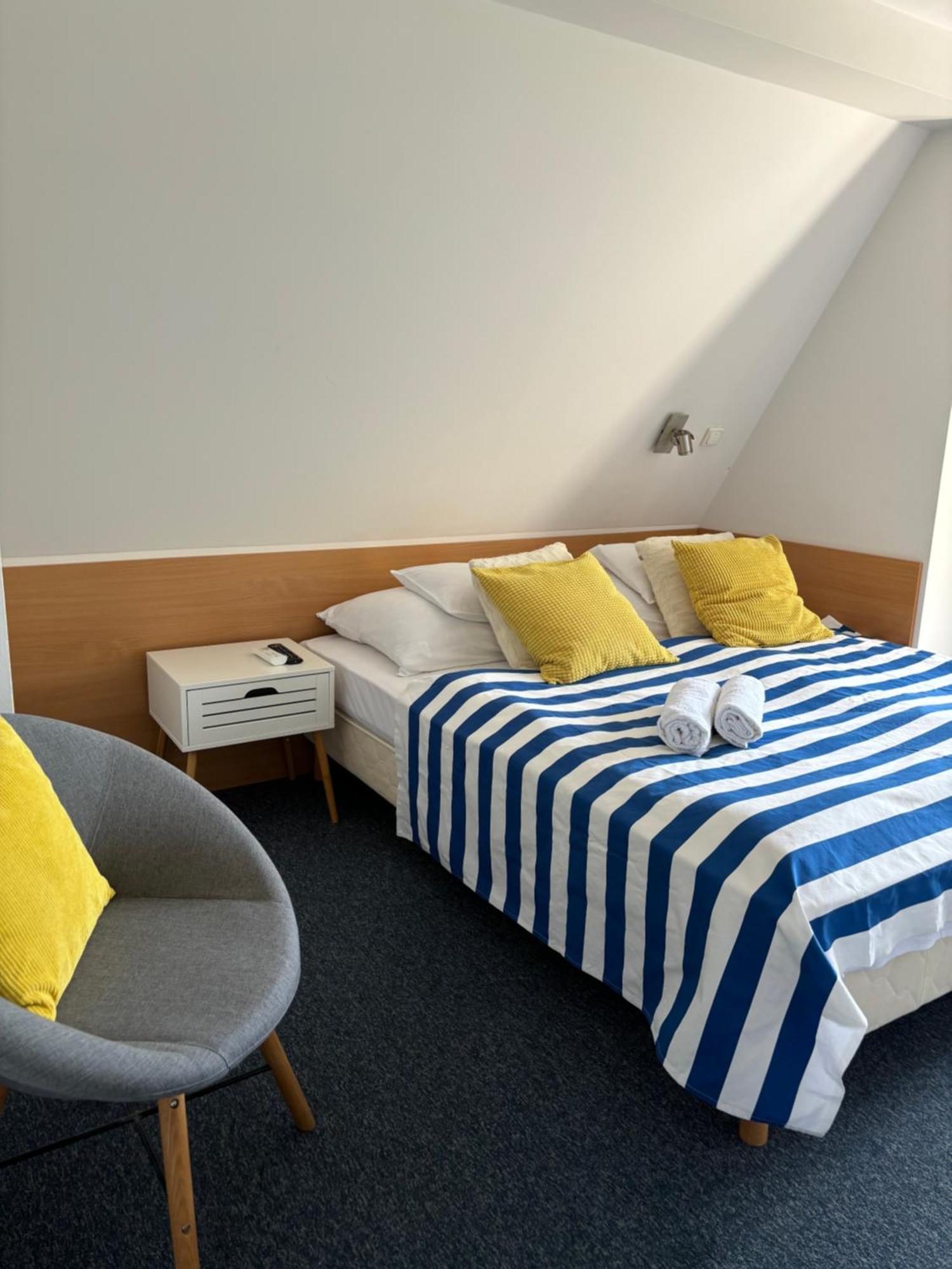 Sziget23 Hotel Ábrahámhegy Eksteriør billede