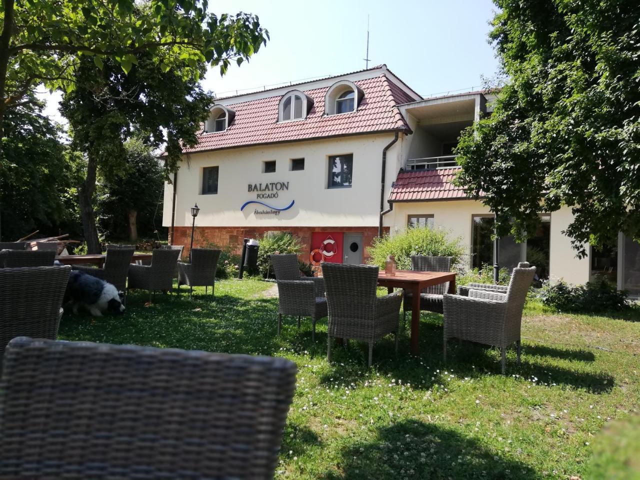 Sziget23 Hotel Ábrahámhegy Eksteriør billede