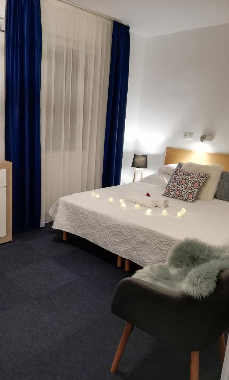 Sziget23 Hotel Ábrahámhegy Eksteriør billede